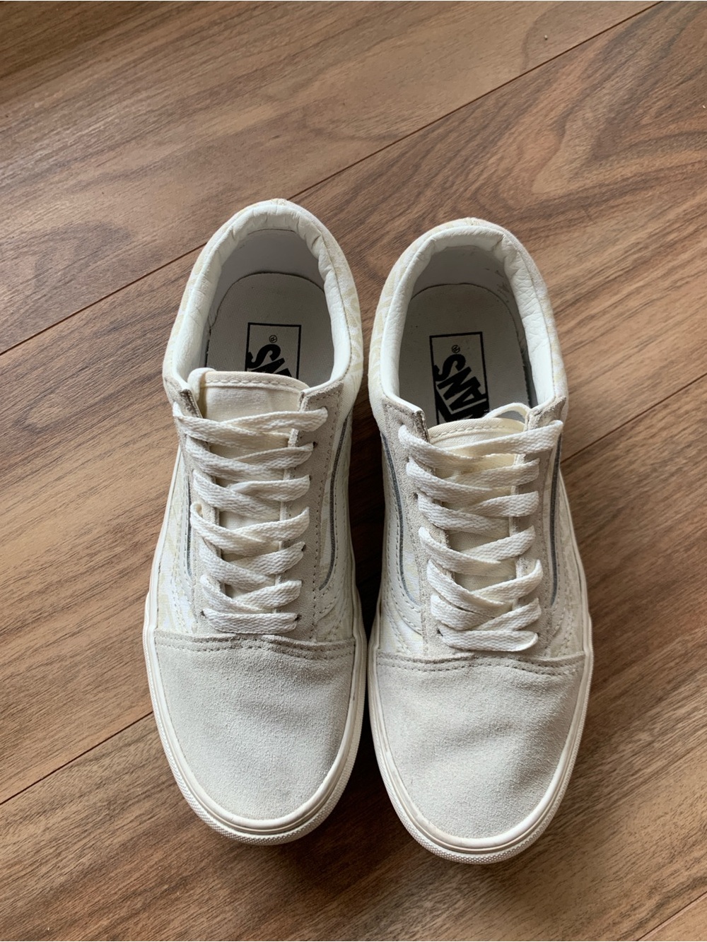 Vans Old Skool Cream Logo Print Suede Sneakers Women Size 7.5 / Men 6